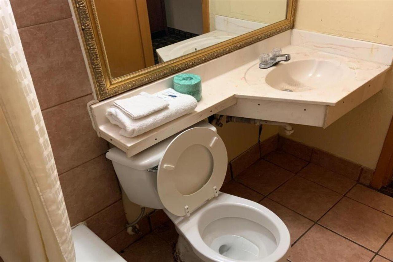 ממפיס Real Value Inn מראה חיצוני תמונה