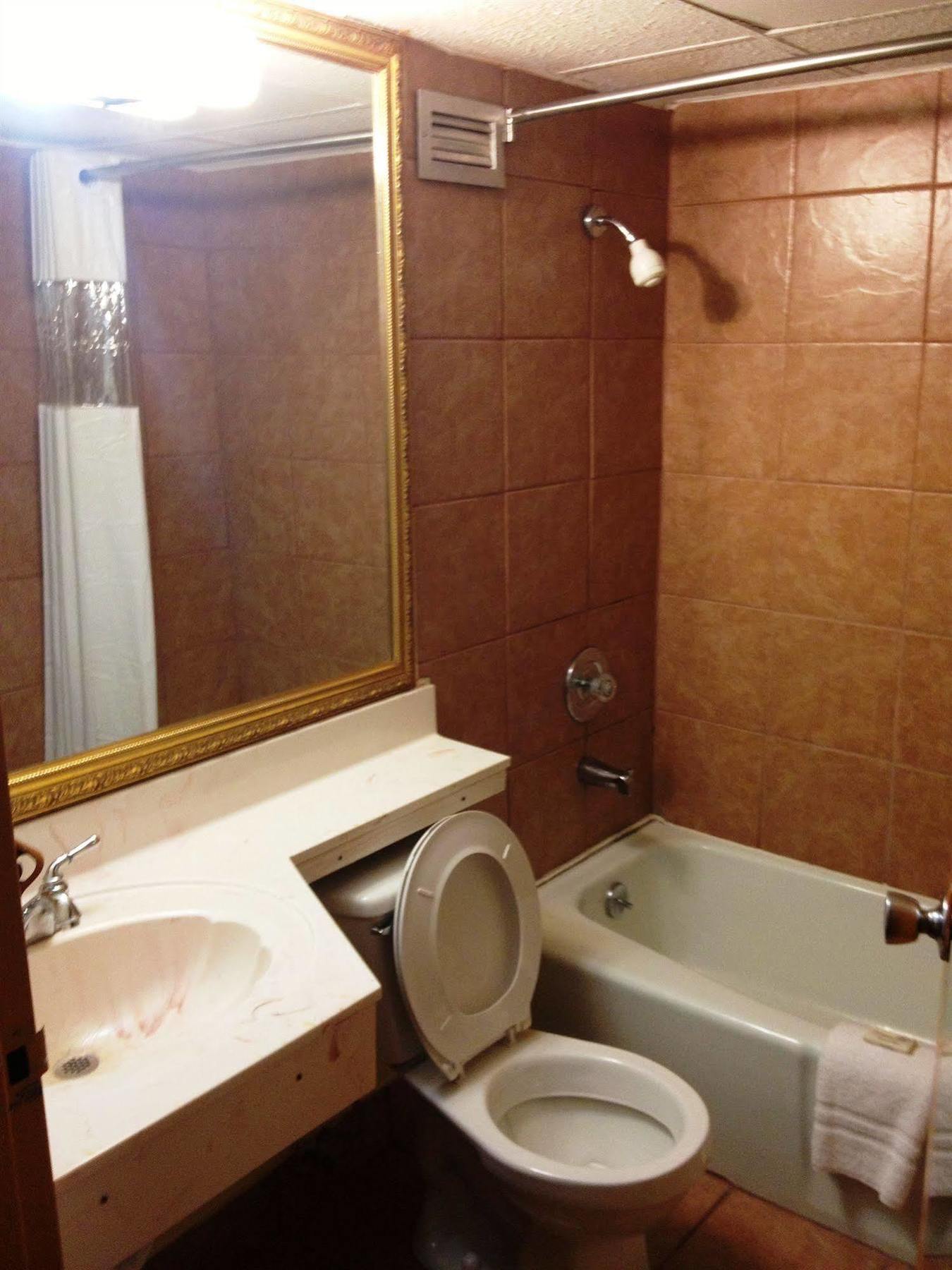ממפיס Real Value Inn מראה חיצוני תמונה